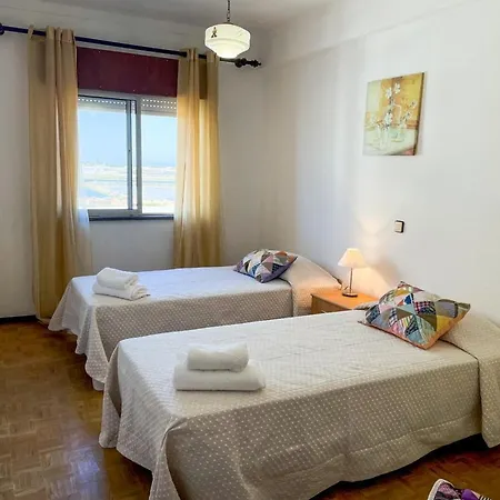 Apartman Cantinho Dos Avos *